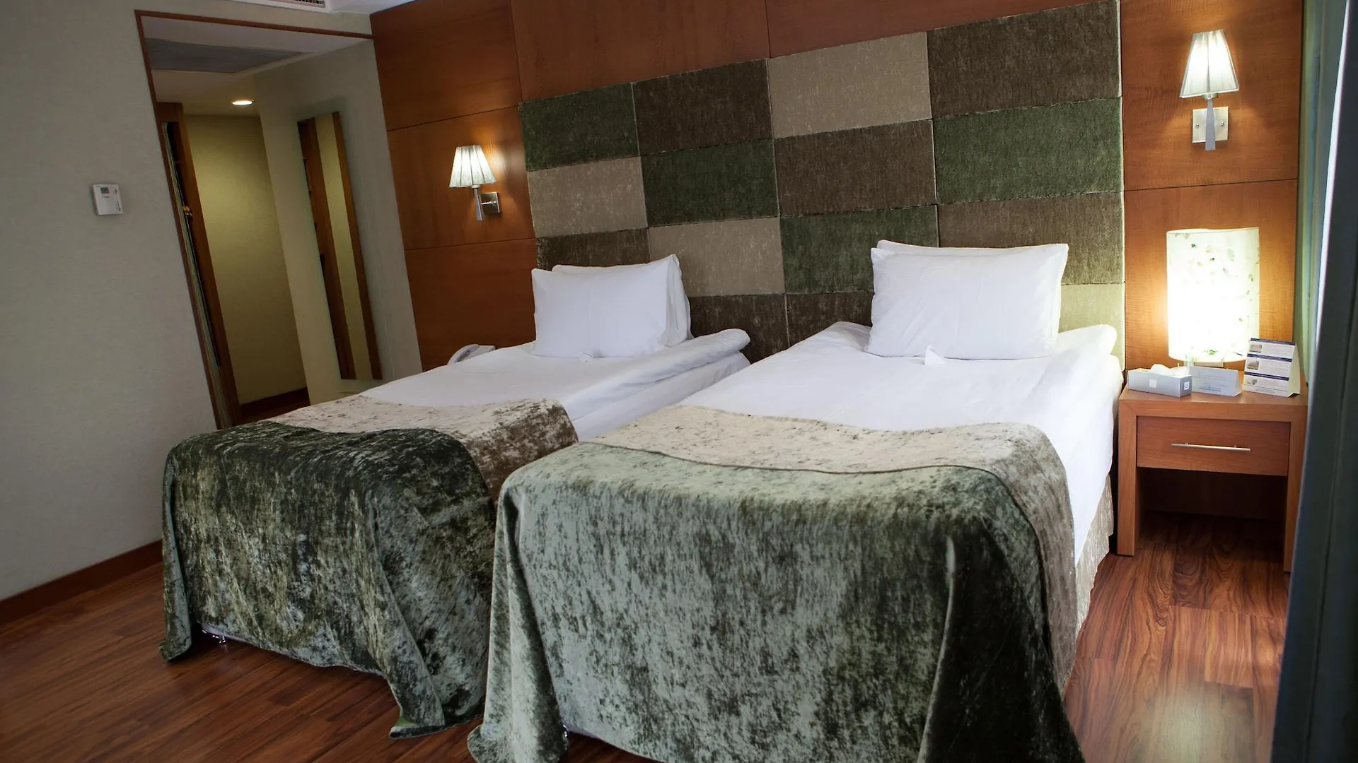 Limak Ambassadore Hotel Ankara 4*,